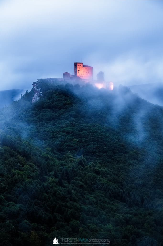 Blaue Stunde Trifels
